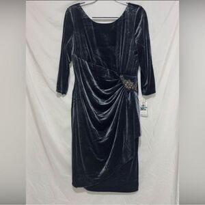Alex Evenings Embellished-Waist Velvet Dress size 16